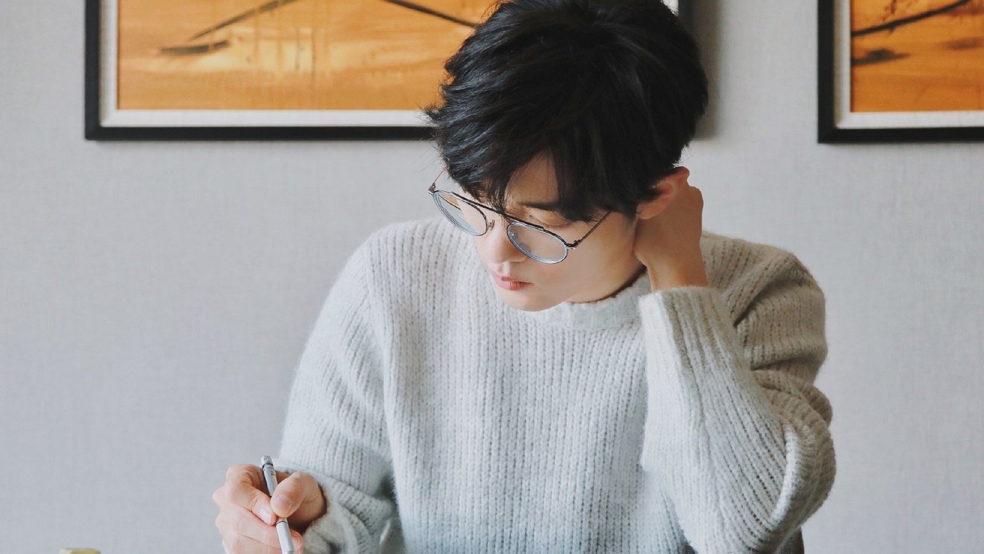 开云体育中国官方网站-NBA首次发布官方表情包系列，球员Q版形象受热捧，nba表情包 经典